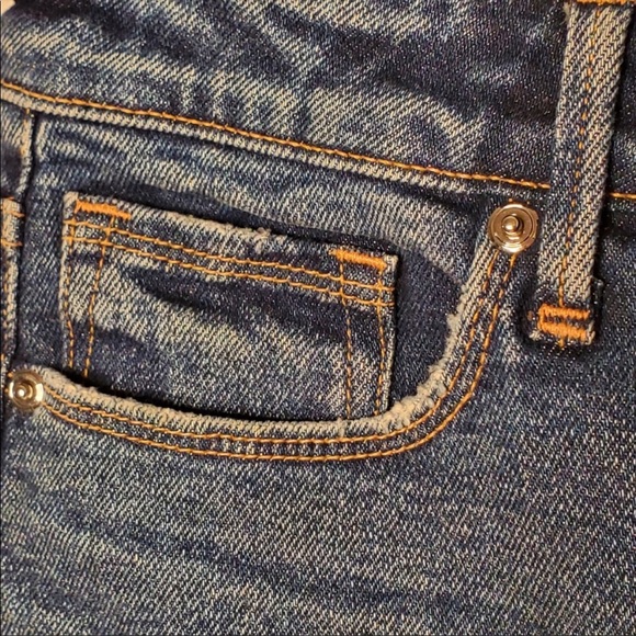 Good American Curve Higging Bermuda Walking Shorts Hight Waisted - Picture 2 of 8